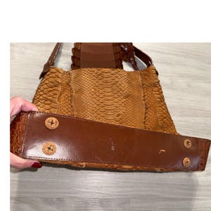 Carlos Falchi Tragetasche aus Python-Krokodilleder-Patchwork, braunes exotisches Leder, handgefertigt Bild 11