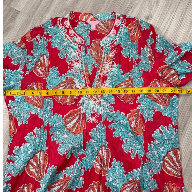 Lilly Pulitzer Sea Shell Coral Print Embroidered Tunic Top Red XL Coastal image 6