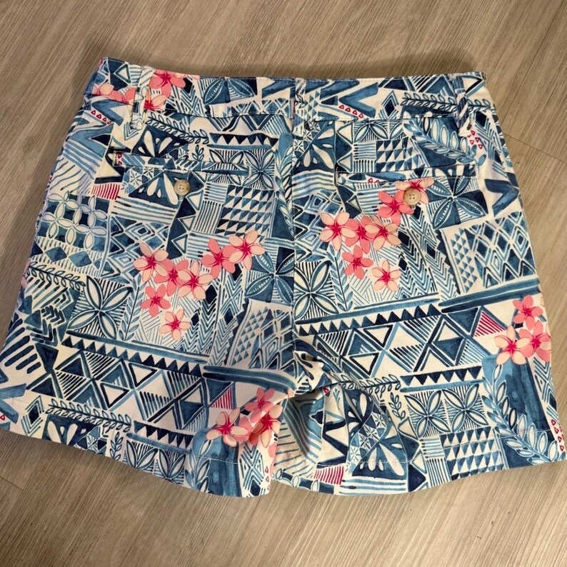 Tommy Bahama Womens Size 4 Blue Pink Geometric Floral Tribal Print Cotton Shorts image 4