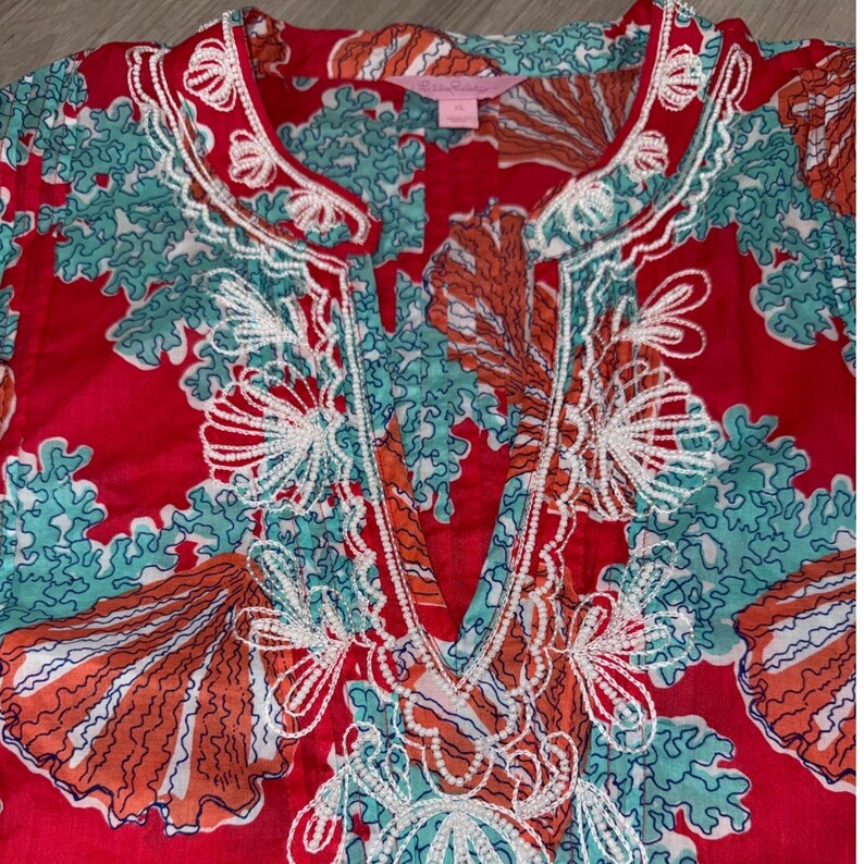 Lilly Pulitzer Sea Shell Coral Print Embroidered Tunic Top Red XL Coastal image 11