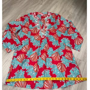 Lilly Pulitzer Sea Shell Coral Print Embroidered Tunic Top Red XL Coastal image 4