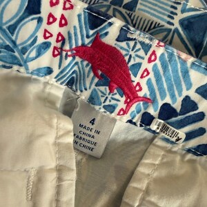 Tommy Bahama Womens Size 4 Blue Pink Geometric Floral Tribal Print Cotton Shorts image 3