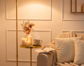 Böjd golvlampa med sidobord, antik guldmässingsfinish, beige skärm