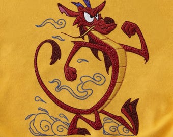 Ricamo Disney Mulan Dragon File, Mushu Dragon Dishonor On Your Cow T-shirt, Magliette regalo di compleanno, Viaggio in famiglia a Disneyland