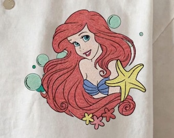 Maglietta con ricamo della Sirenetta, maglietta di Ariel, maglietta della Sirenetta, maglietta a tema "Sotto il mare", maglietta coordinata per la famiglia, maglietta per le vacanze Disney