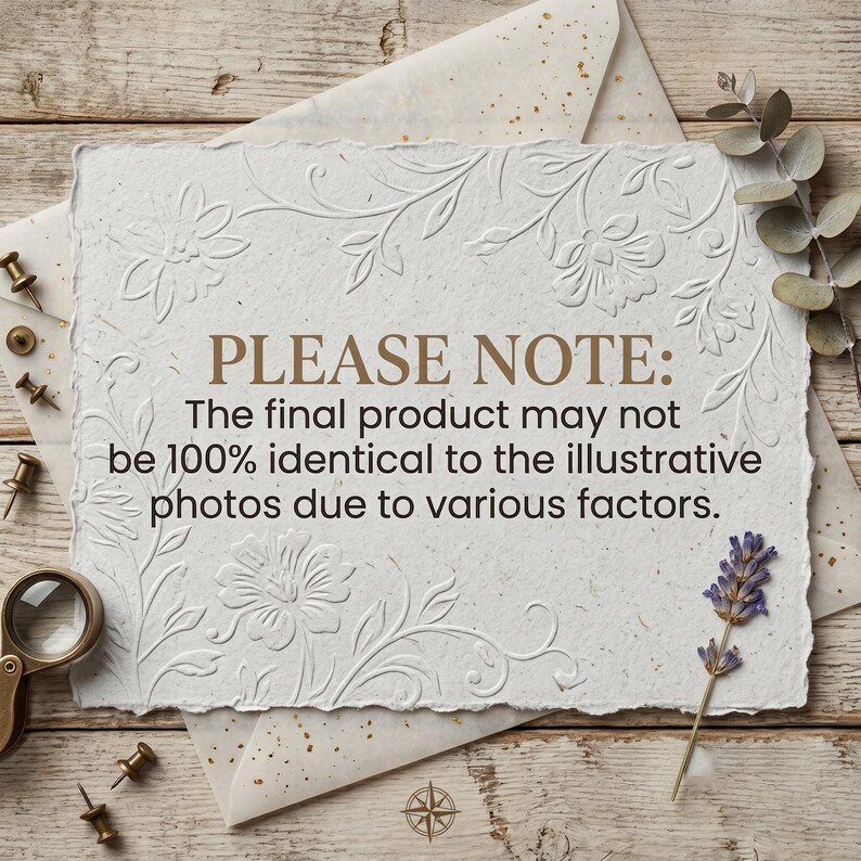 Puede incluir: Papel blanco texturizado con dise&ntilde;os florales en relieve y el texto "PLEASE NOTE: El producto final puede no ser 100% id&eacute;ntico a las fotos ilustrativas debido a varios factores." Se ven una lupa y chinchetas.
