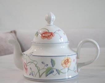 Vintage Villeroy & Boch Albertina Teapot Discontinued Floral vitro-Porcelain Made in Germany - Cottagecore Tea Set - Replacement China 1984