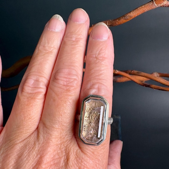 Fairytale rings in quartz, silver and bronze