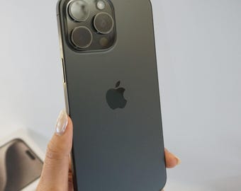 Renewed iPhone 15 Pro Max 256GB – Unlocked Titanium, 6.7" Super Retina XDR