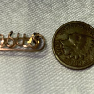 Wire name brooch Jesus