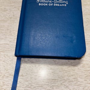Livre de rêves révélateur de bonne aventure