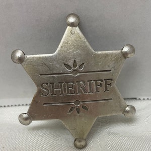 sheriff novelty replica badge