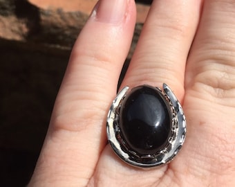 lucky horseshoe ring with 13x18 Black stone cabochon