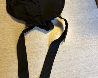 Baby sized Souvenir pioneer style bonnet black