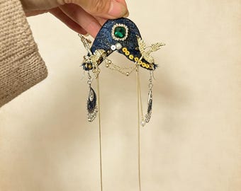 Mini fermaglio per capelli a punta realizzato a mano, catenella con strass in stile boho, nappa, piuma gotica, fascinator per Halloween, festival e come accessorio fotografico.