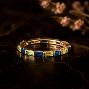 14k Yellow Gold Baguette Blue Sapphire Peridot Eternity Band, Art Deco Anniversary Gift Stackable Promise Ring Minimalist Birthstone Jewelry