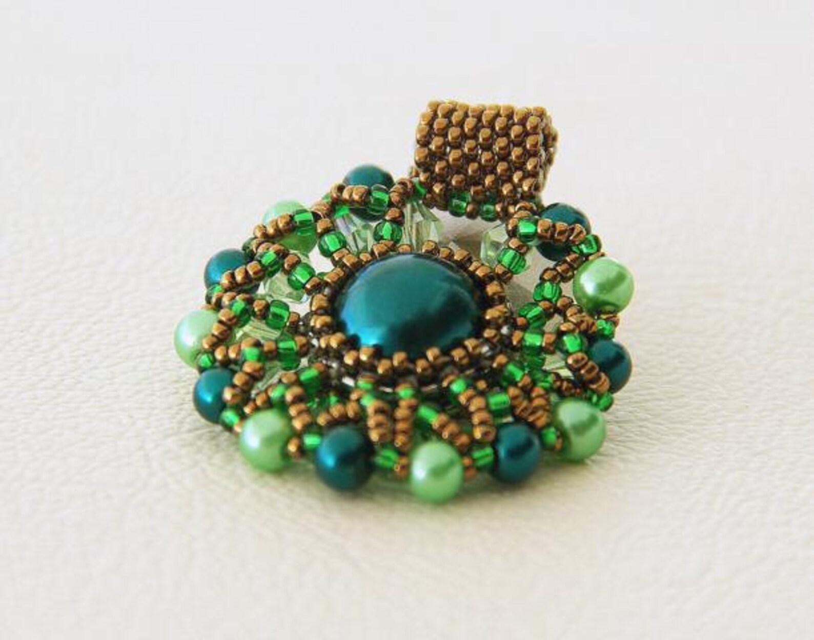 Jewelry Tutorial. Curacao... Pendant Unique and Stunning. Etsy