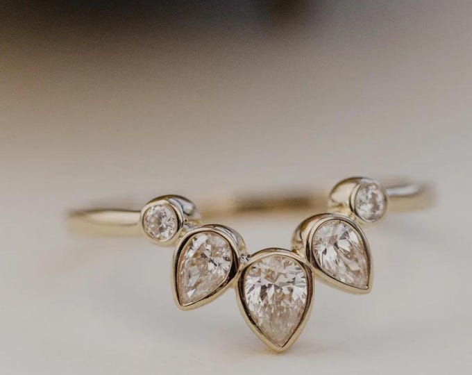 Pear Cut Moissanite Engagement Ring, 14K Solid Gold Curved Wedding Band, Vintage Stacking Ring, Handmade Statement Proposal Ring