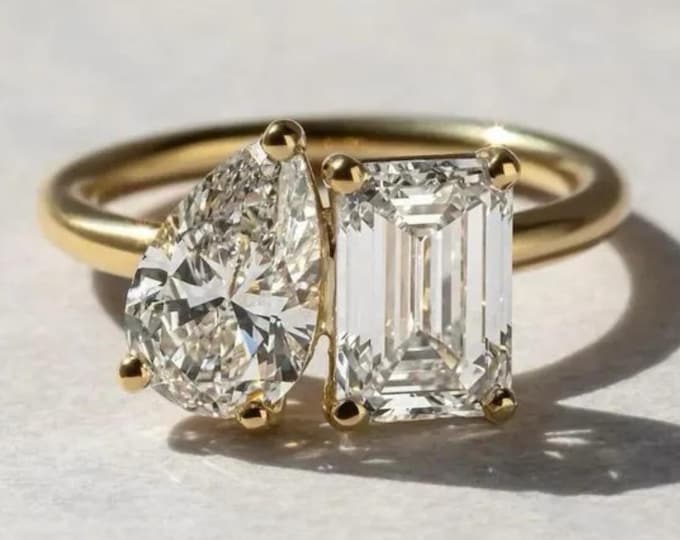 Pear & Emerald Toi et Moi Moissanite Engagement Ring, 14K Gold Toi Et Moi Wedding Ring, Minimalist Promise Ring Gift For Her
