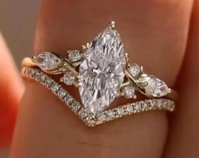 Marquise Cut Moissanite Engagement Ring Set, Unique 14K Solid Gold Bridal Ring Set, Diamond Cluster Wedding Stacking Band, Promise Ring Set