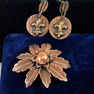 Fleur-De-Lys Dangle-Drop, Screw Down Earrings Set, Burnished Bell Copper Flower Pin/ Brooch Vintage 1950's Mid Century Artisan Made