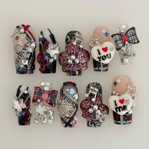 Kawaii Y2K Press On Nails, Harajuku 3D Charm statement-nagels, Coquette Goth Heart-nagelset