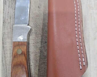 Nóż Queen USA Made 8,25" 4180 Rawhide Series Full Tang Fixed Blade Sheath MINT
