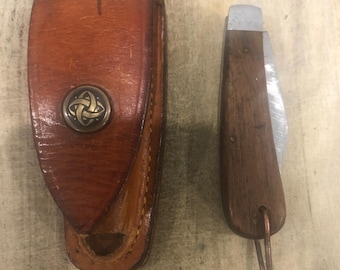 Rara faca de bolso dobrável vintage 3097 Japan com 2 lâminas e bainha de couro original.