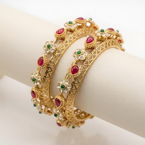 Conjunto tradicional de brazaletes de rubí y esmeralda en tono dorado – Joyería nupcial india, regalo de boda para ella.