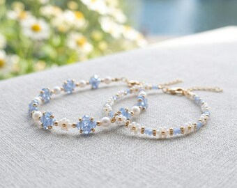 Blue Seed Bead Flower Bracelet Women Minimalist Floral Gold Accent Jewelry