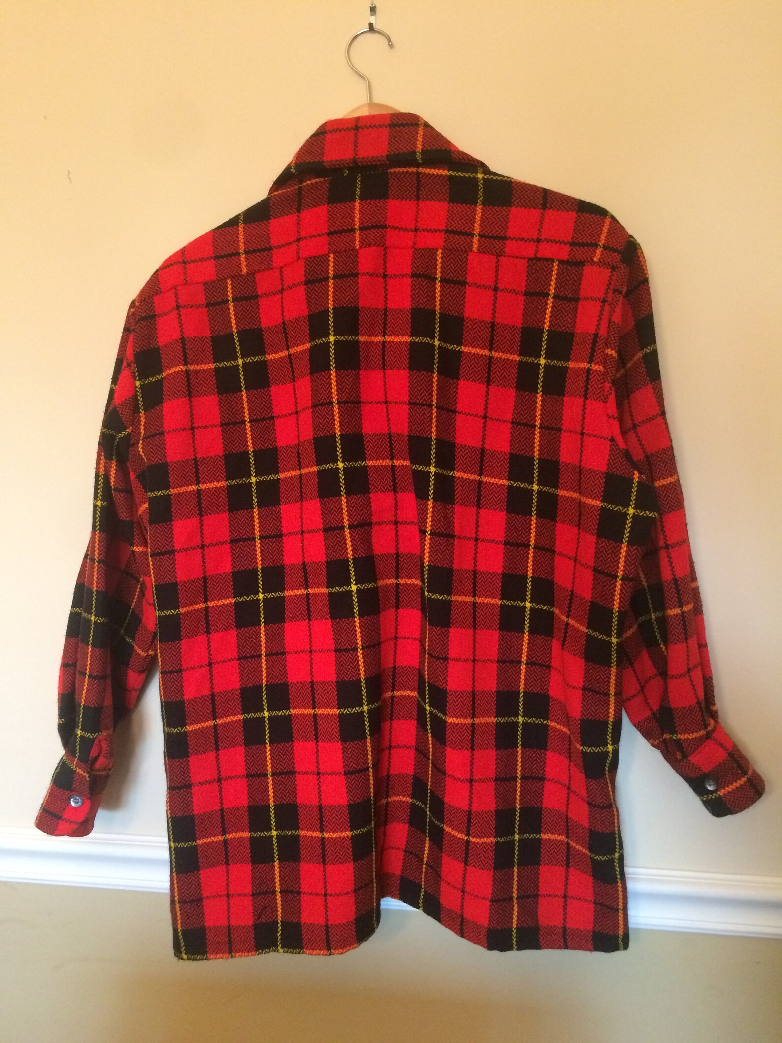 pattern red lumberjack shirt