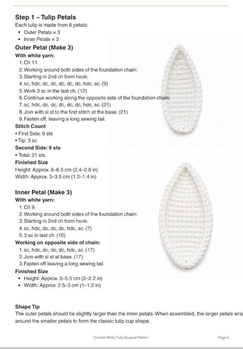 Puede incluir: Una p&aacute;gina de patr&oacute;n de ganchillo titulada Step 1 - Tulip Petals, con instrucciones para p&eacute;talos exteriores e interiores con hilo blanco. A la derecha se muestran dos formas de p&eacute;talos de ganchillo blanco con texto detallado.