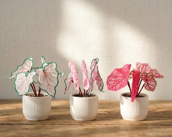 Handmade Organza Caladium Bonsai – Poseable Stem & Aromatherapy Crystal Pot, Magnetic Ceramic Faux Plant for Fridge/Desk Decor