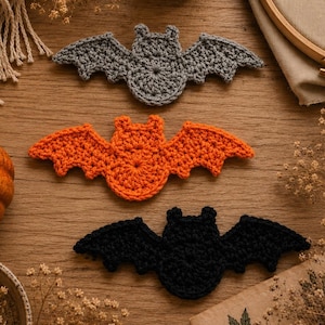 Wzór na szydełkowy nietoperza na Halloween w formacie PDF. Uroczy wzór na szydełkową aplikację nietoperza. Łatwy dla początkujących. Dekoracja na Halloween. Brelok do kluczy. Girlanda. Zrób to sam. Szydełko w formacie PDF.