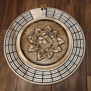 Magnolia 3 track round cribbage board with storage
