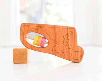 West Virginia State Wooden Baby Rattle /™
