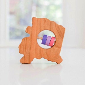 Alaska State Rattle™: natuurlijk babyspeelgoed van kersenhout
