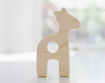 Juguete de agarre con forma de jirafa de madera de arce orgánica