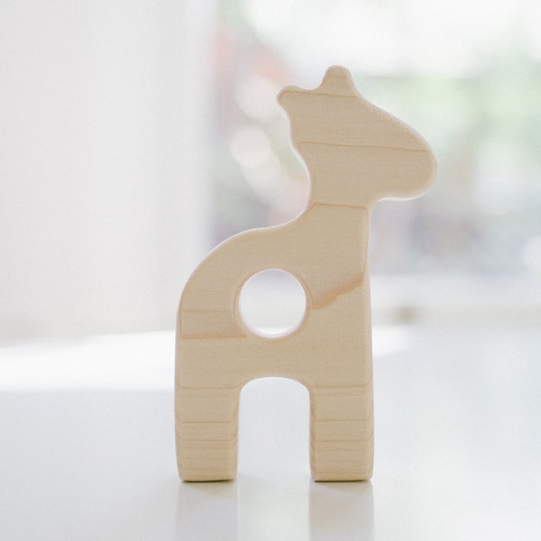 Organic Wooden Baby Grasping Toy - GIRAFFE Toy Baby - Natural Maple Wood Toy