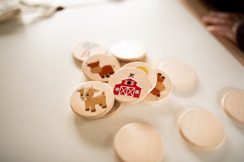 Jeu d'associations de souvenirs en bois à la ferme pour les enfants, l'école à la maison et les agriculteurs d'âge préscolaire image 8