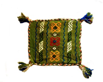 Handwoven wool kilim cuchion cover