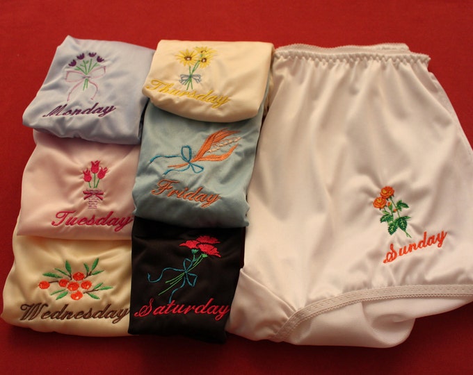 Vintagestyle Days of the Week Panties Set of 7 Etsy