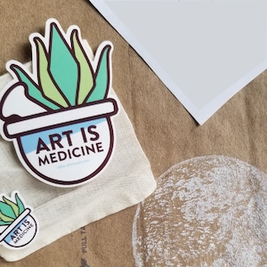 KUNST IS GENEESKUNDE Plant Eco-Sticker | 3 inch | Biologisch afbreekbaar