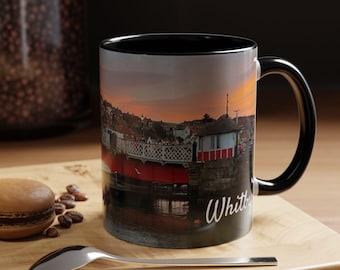 Tazza da caffè con motivo "Whitby Harbour Iron Bridge at Dusk" / Foto personalizzabile