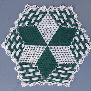 Star and Lattice Doily PDF pattern file