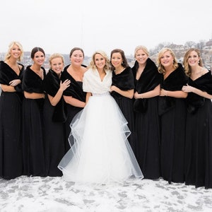 Bridal Party Fur Shawls, Set of 8 Winter Wedding Fur Bridaesmaids Shawls, Bridal Wraps from Mink Faux Fur Ivory, White or Black Faux Fur