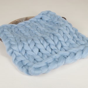 18&quot; Chunky Knit blanket, Baby Blue, Merino wool, Newborn Photography Prop