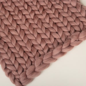 18&quot; Chunky Knit blanket, Bump Blanket,  Rosey Brown, Newborn Photography Prop