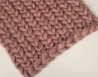 18" Chunky Knit blanket, Bump Blanket,  Rosey Brown, Newborn Photography Prop