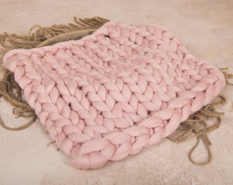 Chunky Knit Merino Wool Blanket: Petal Pink Newborn Prop (18 inch)